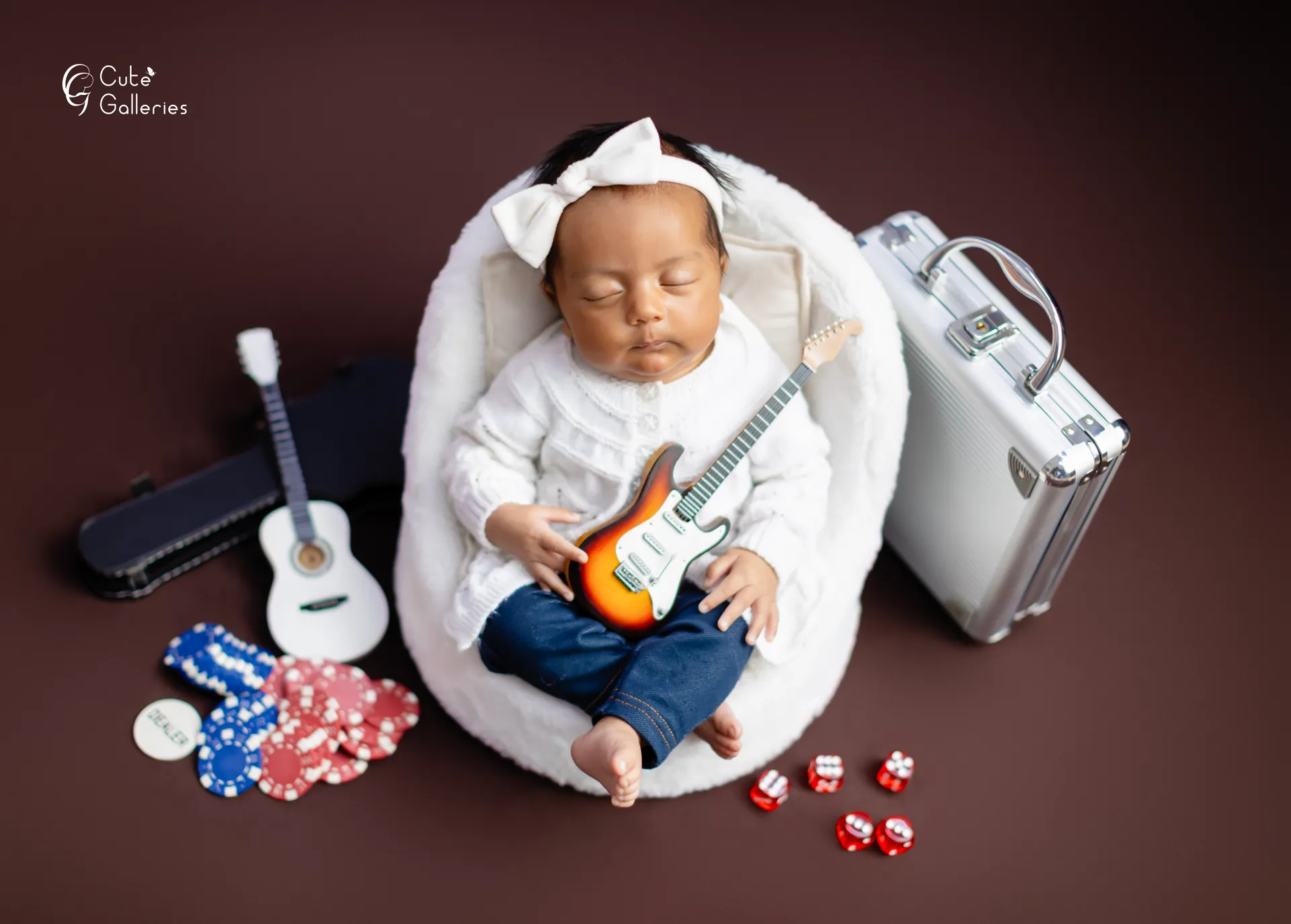 Newborn photography by Cute Galleries Kathmandu Nepal — portfolio image 8